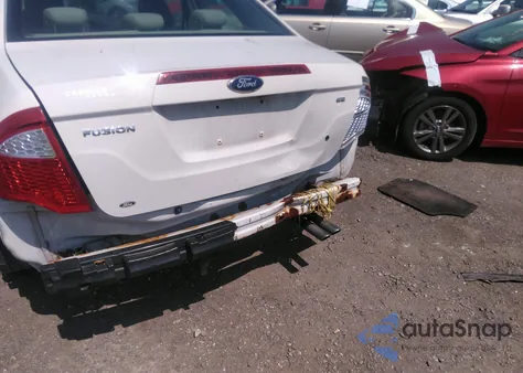2010 Ford Fusion Se z USA, uszkodzony, nr VIN 3FAHP0HA0AR371310